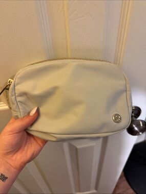 lululemon athletica Cream Cosmetic Pouch with Logo Accent